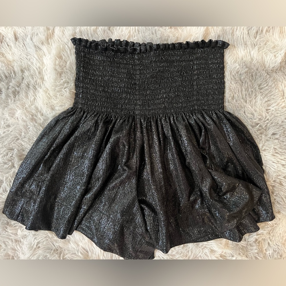 Queen of Sparkles black swing shorts size XS